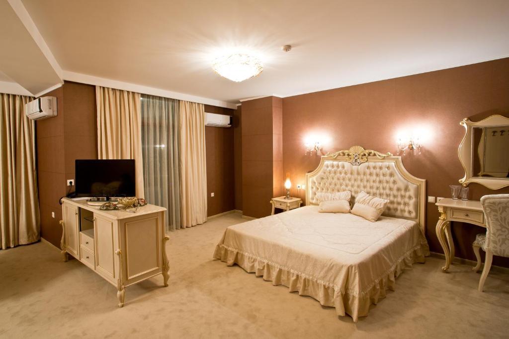 Hotel Diamond Kazanlŭk Rum bild